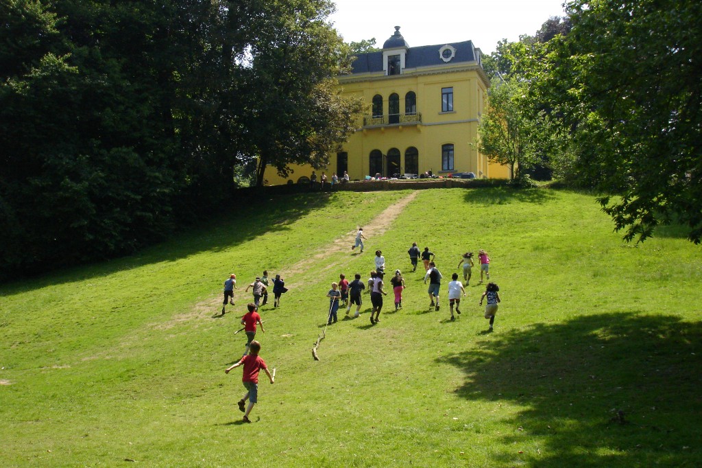 El edificio de los Chilenos (featured film)